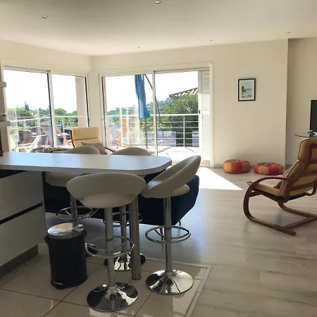 Familiale Le Citronnier Avec Piscine, Vue Exceptionnelle A Maxime *